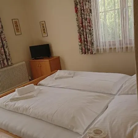 Gemuetliche Zimmer In Mariapfarr Mit Balkon 民宿 玛利亚普法尔